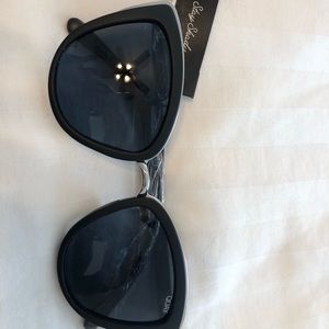 Quay black sunglasses